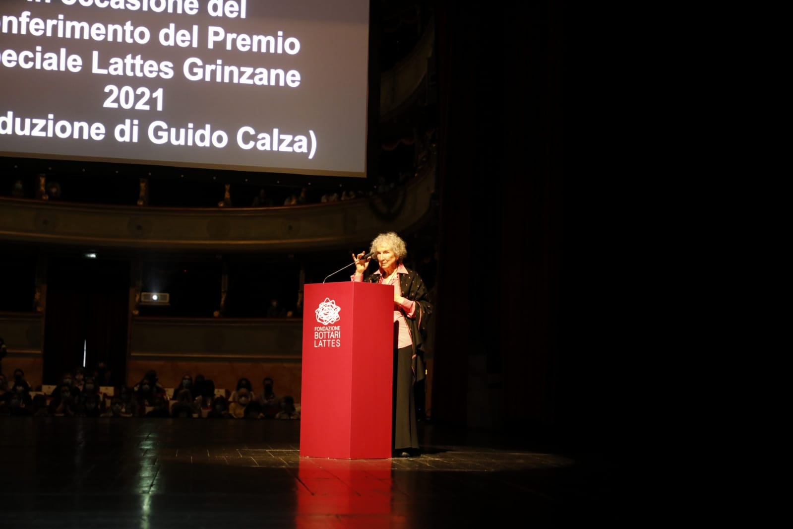 Lectio magistralis di Margaret Atwood, Premio Speciale Lattes Grinzane 2021